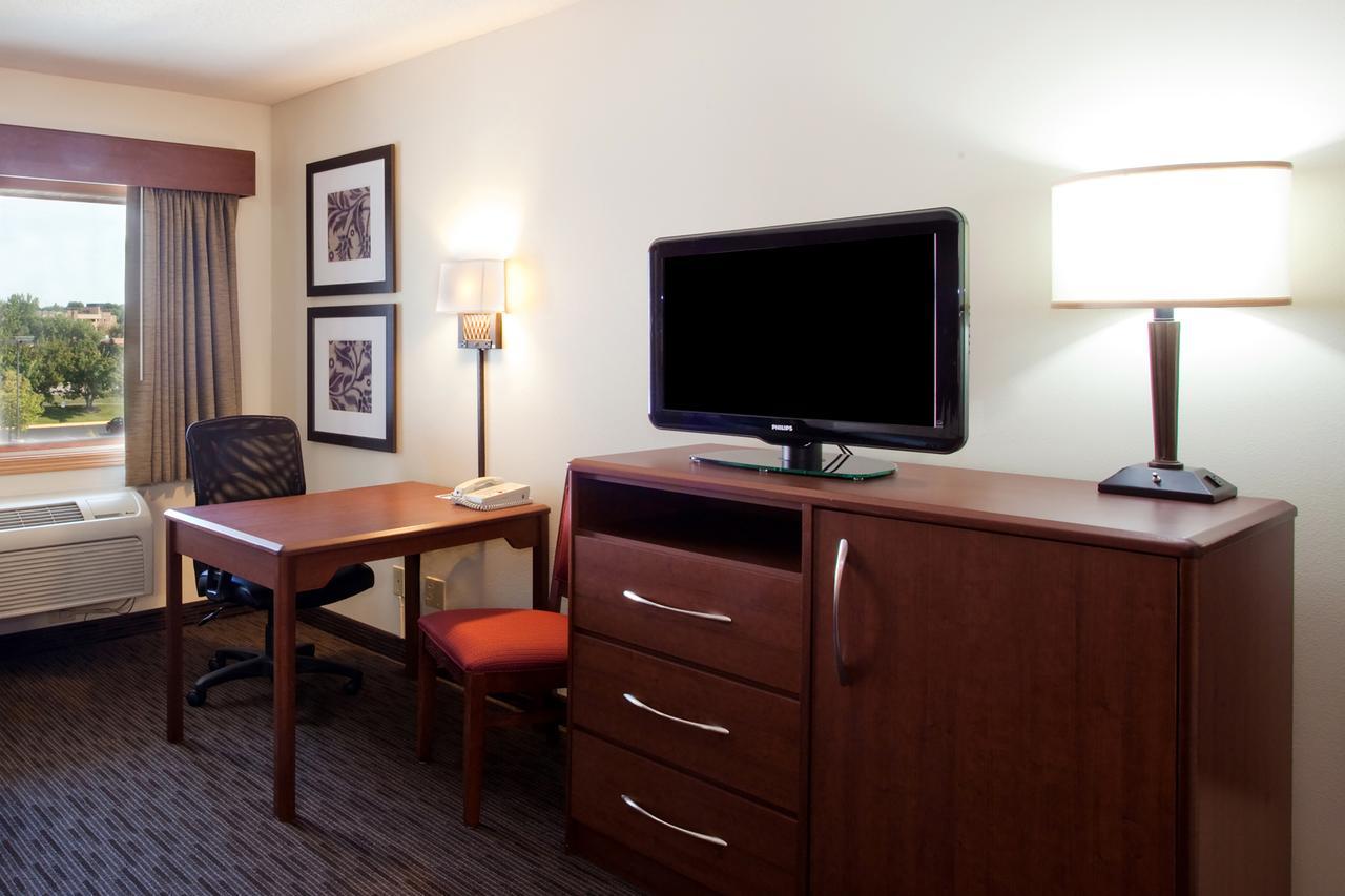 Americinn By Wyndham Dewitt Ngoại thất bức ảnh